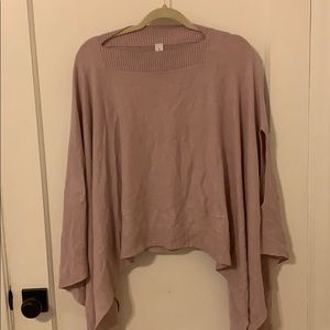 LULULEMON pullover sweater